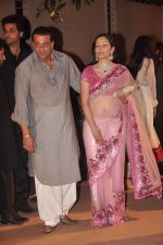Sanjay Dutt, Manyata Dutt at the Honey Bhagnani wedding reception on 28th Feb 2012 (130).JPG
